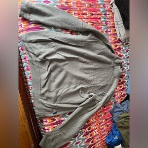 Patagonia gray sweater